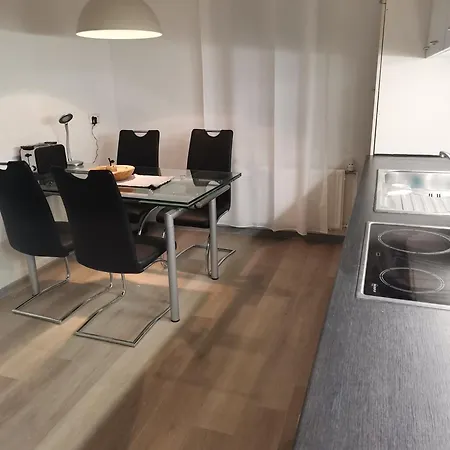 Im Harzer Vogelnest Spatzennest *